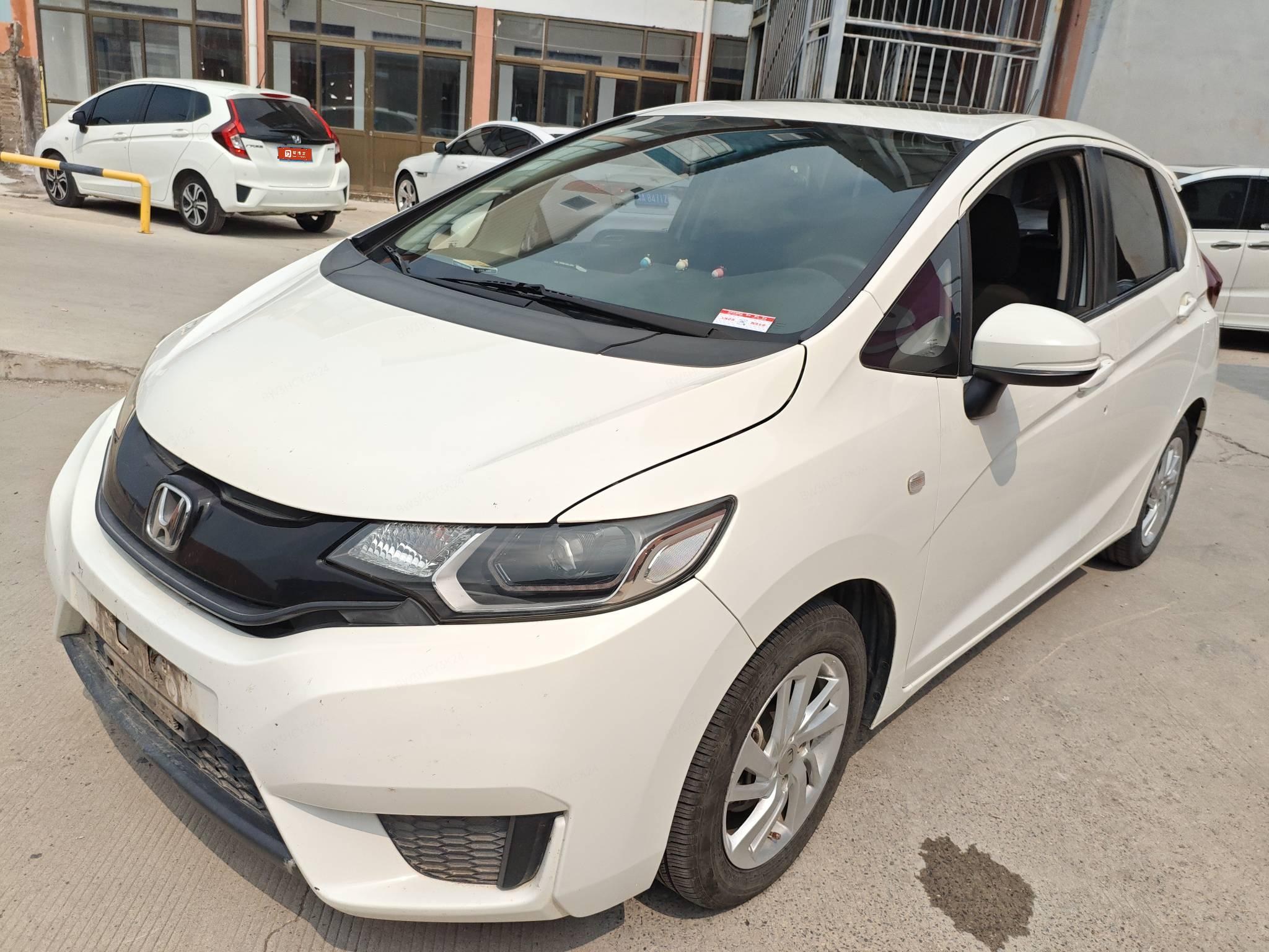 本田 飞度 2016款 1.5L LXS CVT舒适天窗版 二手车市场选瑞诚